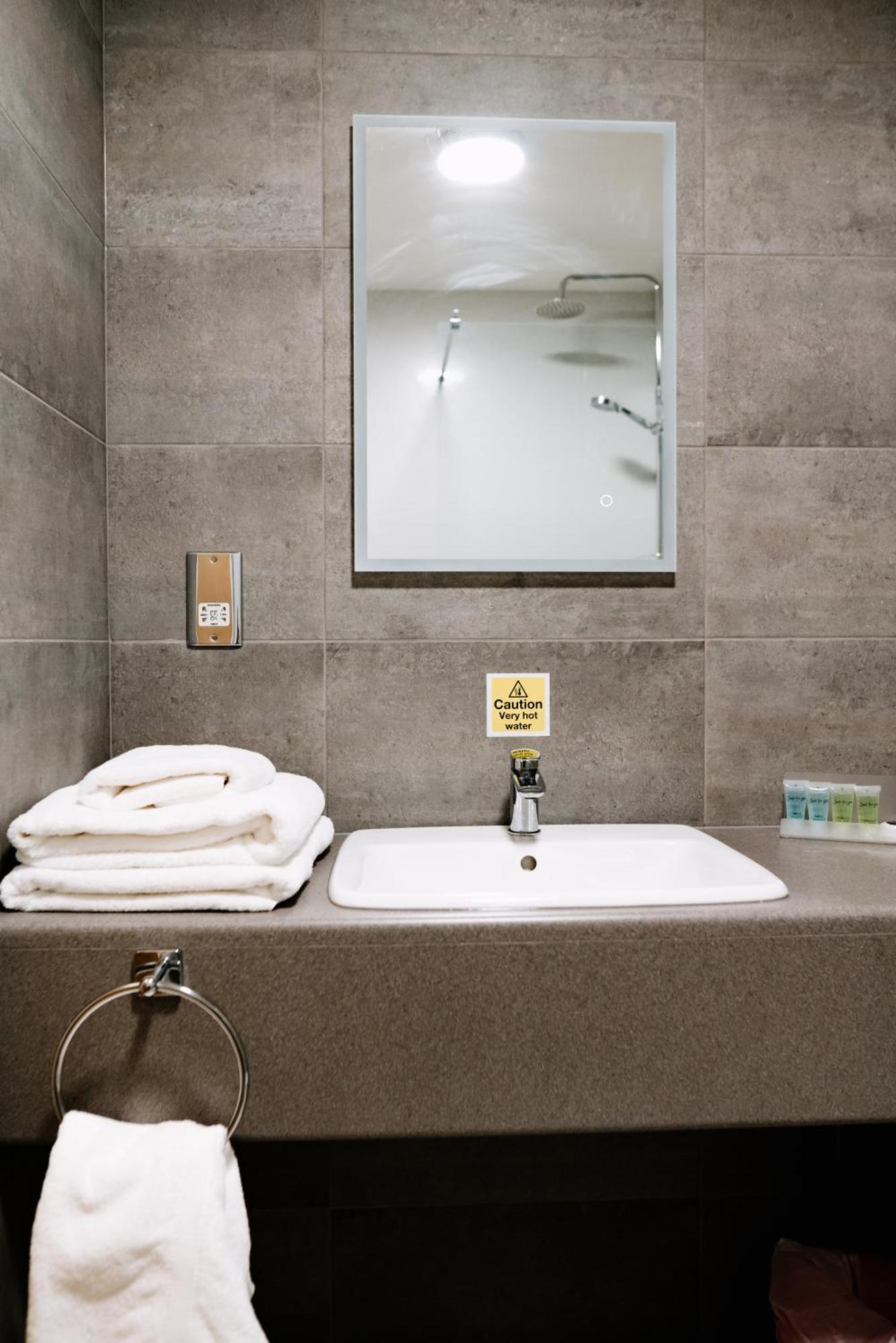 National Badminton Centre Lodge & Health Club Мілтон-Кінз Номер фото